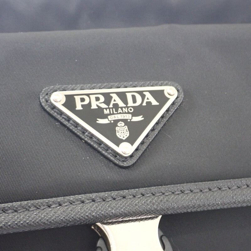 プラダ PRADA Re-Nylon 2VH133 ショルダーバッグ ナイロン サフィアーノ ブラック シルバー金具 レディース メンズ【中古】【ABランク】