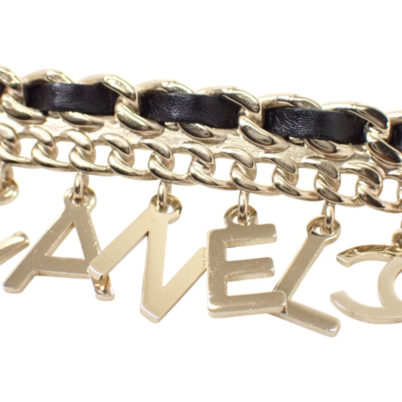 シャネル CHANEL CCロゴチェーン B19P ブローチ メタル レザー ゴールド ブラック レディース【中古】【ABランク】