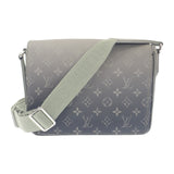 ルイヴィトン LOUIS VUITTON ディストリクトPM NV3 M11593 ショルダーバッグ モノグラムグラディエントキャンバス カーキ メンズ【中古】【Aランク】