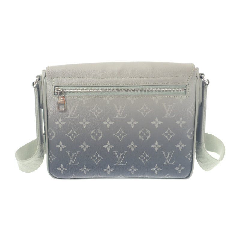 ルイヴィトン LOUIS VUITTON ディストリクトPM NV3 M11593 ショルダーバッグ モノグラムグラディエントキャンバス カーキ メンズ【中古】【Aランク】