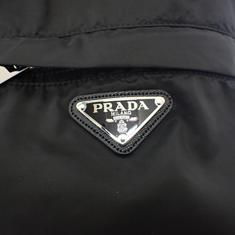 プラダ PRADA トライアングルロゴ Re-Nylon 52 SGA466 ナイロンジャケット ナイロン ブラック メンズ レディース【中古】【Aランク】