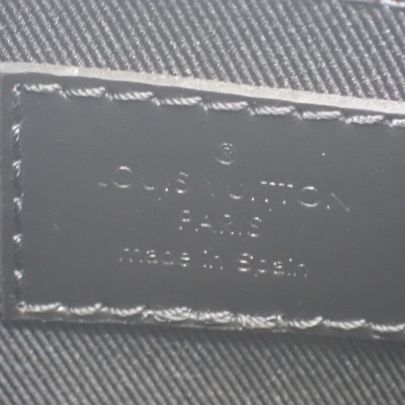 ルイヴィトン LOUIS VUITTON アルファ・メッセンジャー M46955 ショルダーバッグ モノグラムエクリプス ブラック メンズ【中古】【Aランク】