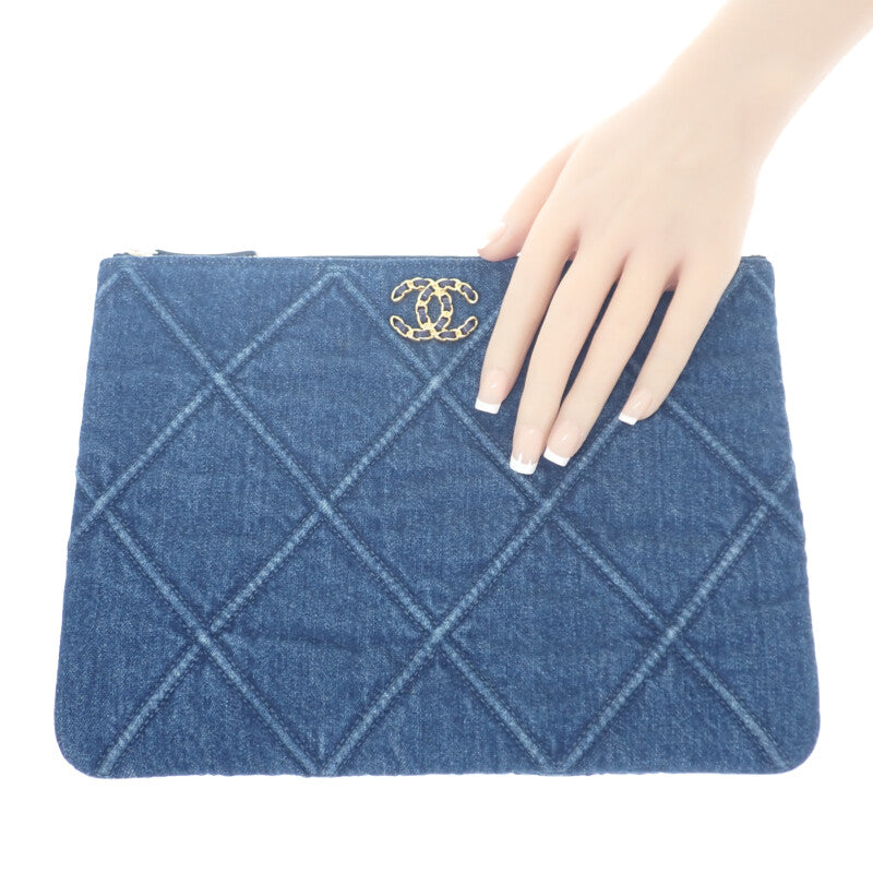 CHANEL シャネル クラッチバッグ デニム ポーチ ココマーク ブルー CHANEL シャネル クラッチバッグ デニム ポーチ ココマーク ブルー