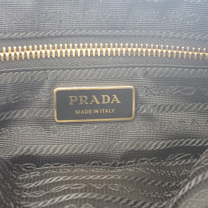 プラダ PRADA Re-Edition 1995 チェーンショルダー 1BG4682A0SF0002 ショルダーバッグ トートバッグ ナイロン ブラック ゴールド金具 レディース【中古】【Aランク】