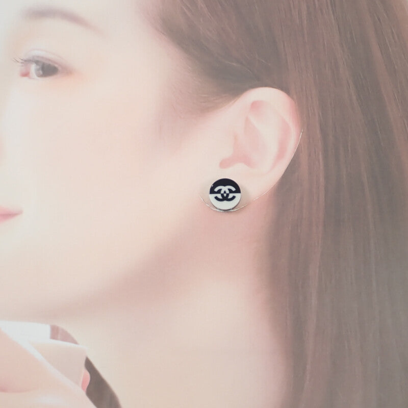 シャネル CHANEL ラウンドココマーク ツートン バイカラー 17P刻印 ピアス レジン ブラック ホワイト レディース【中古】【ABランク】