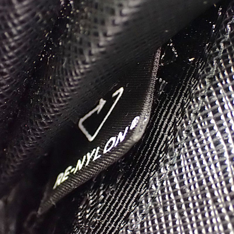 プラダ PRADA トライアングルミニポーチ 1NR015 2WAYバッグ サフィアーノ ブラック シルバー金具 レディース【中古】【ABランク】