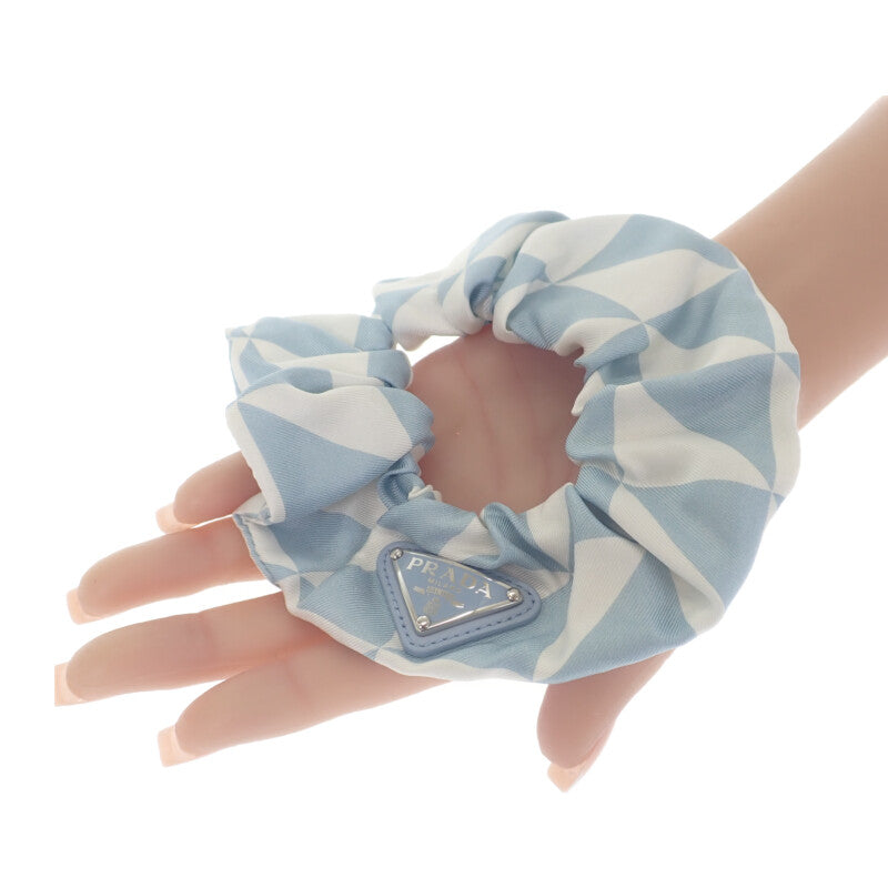 プラダ PRADA トライアングルロゴシュシュ 1IF015_2DTP_F0X24 ヘアアクセサリー シルク ブルー ホワイト レディース【中古】【ABランク】