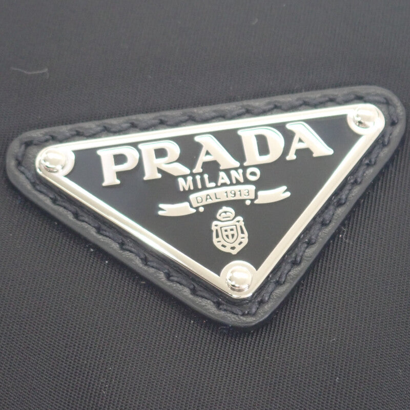 プラダ PRADA ワンショルダー バックパック 2VZ092_2DMG_F0002 ボディバッグ ショルダーバッグ レザー Re-Nylon ブラック シルバー金具 メンズ【中古】【Aランク】
