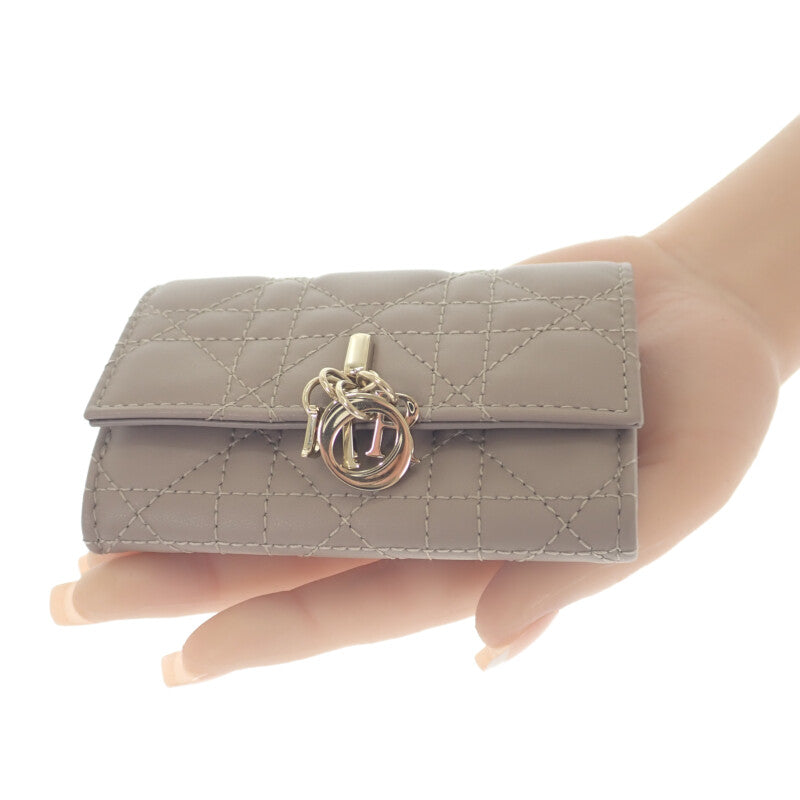 クリスチャンディオール Christian Dior Glycine ウォレット S0966ONMJ_M30G コインケース ラムスキン ベージュ ゴールド金具 レディース【中古】【Aランク】