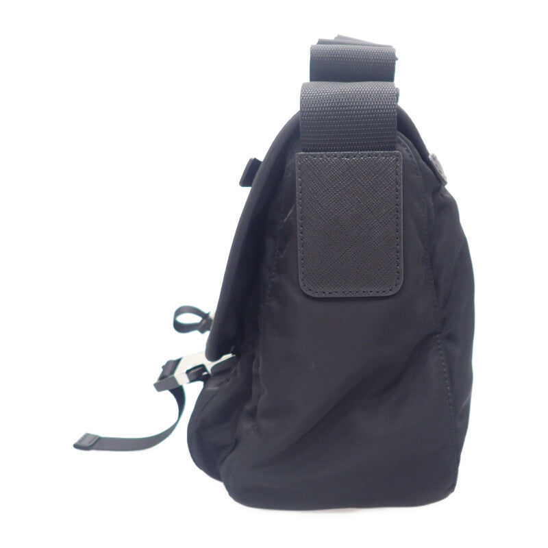 プラダ PRADA テスート 1BD953 ショルダーバッグ ナイロン ブラック シルバー金具 メンズ【中古】【Aランク】