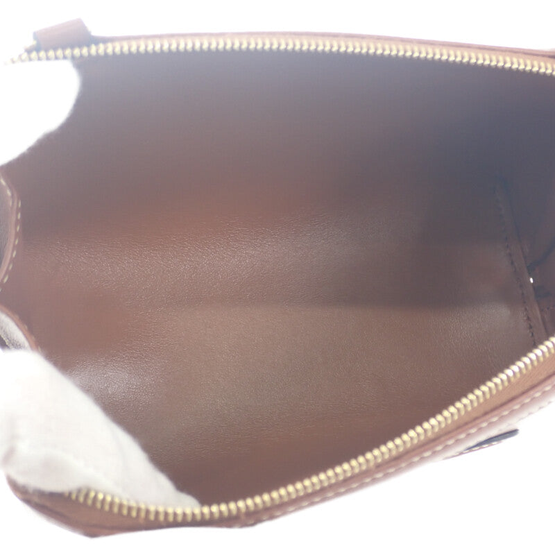 セリーヌ CELINE チェーン付きクラッチキュイル 10E383DR8.04LU