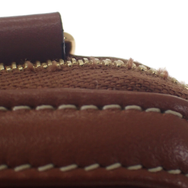 セリーヌ CELINE チェーン付きクラッチキュイル 10E383DR8.04LU ショルダーバッグ カーフ タン ゴールド金具 レディース【中古】【Aランク】