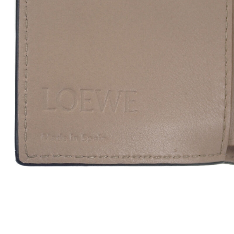 ロエベ LOEWE アナグラムトライフォールド C821TR2X02 三つ折り財布 カーフ サンド シルバー金具 レディース【中古】【Aランク】