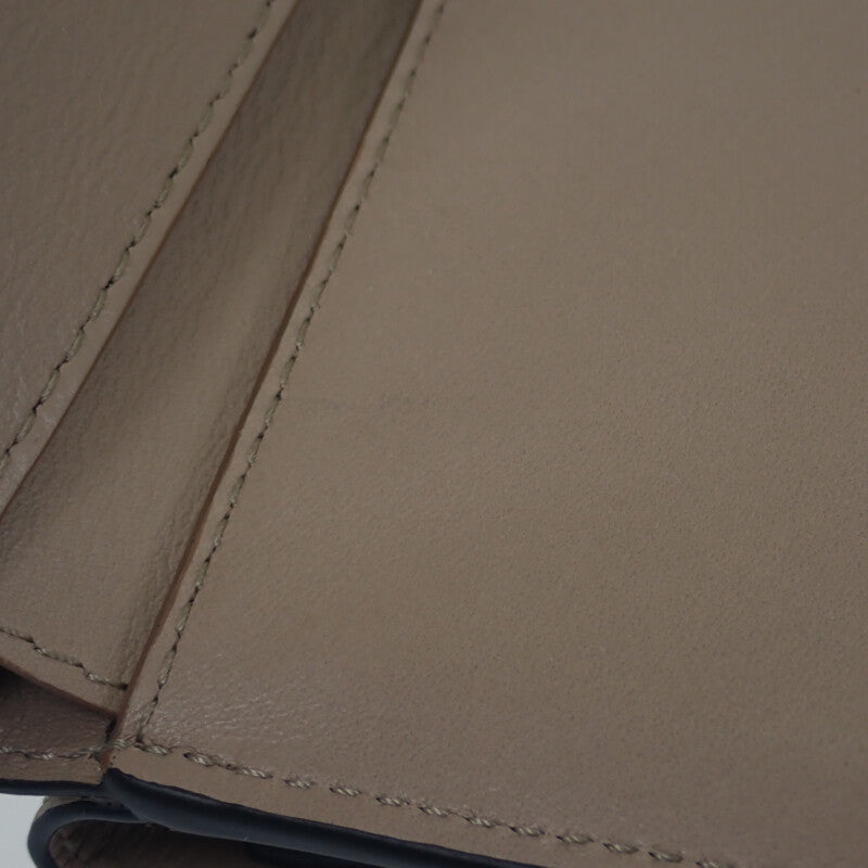 ロエベ LOEWE アナグラムトライフォールド C821TR2X02 三つ折り財布 カーフ サンド シルバー金具 レディース【中古】【Aランク】