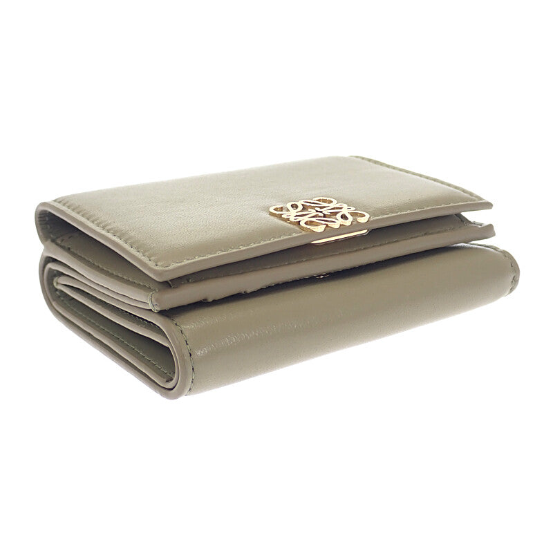 LOEWE Puffer Anagram Trifold Wallet C821TR2X10 Trifold Wallet Shiny Nappa Calfskin Eucalyptus Green Gold Hardware Ladies [Used] [A Rank]