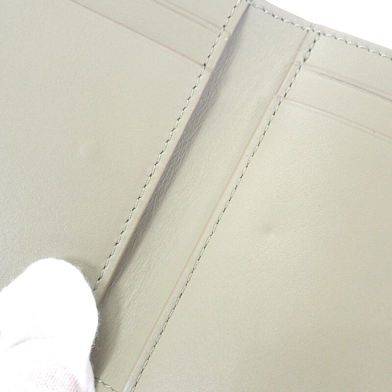 ロエベ LOEWE パファー アナグラムトライフォールド ウォレット C821TR2X10 三つ折り財布 シャイニーナパカーフスキン ユーカリグリーン ゴールド金具 レディース【中古】【Aランク】