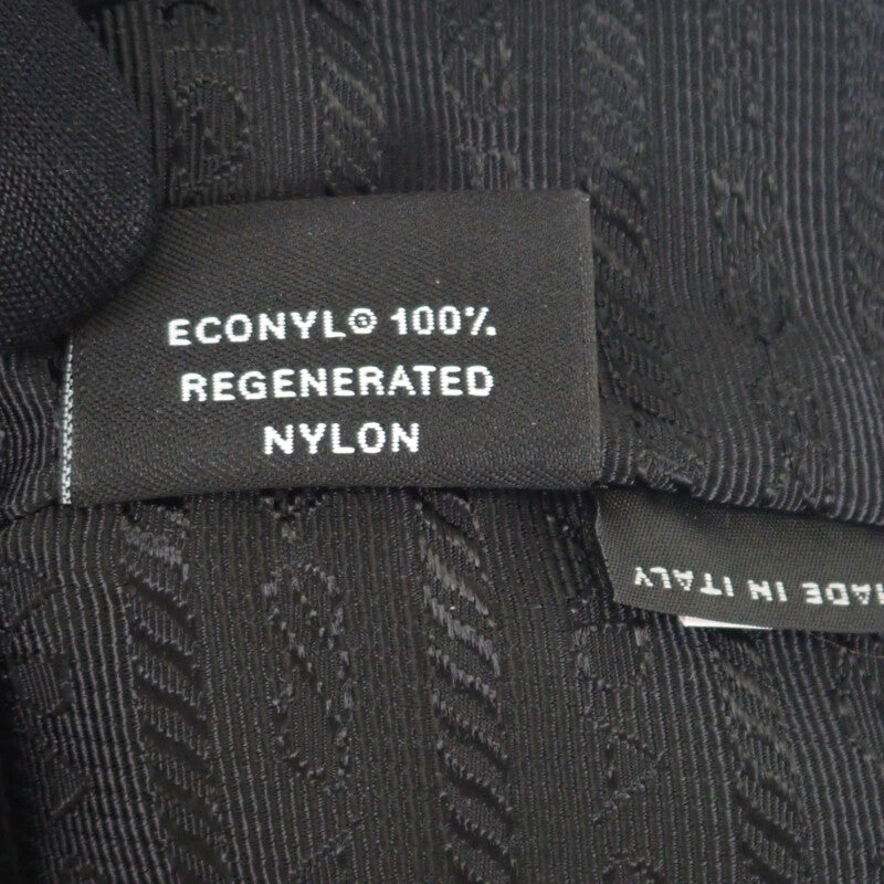 プラダ PRADA Re-Nylon 1NS369 ポーチ ナイロン ブラック シルバー金具 レディース【中古】【Aランク】