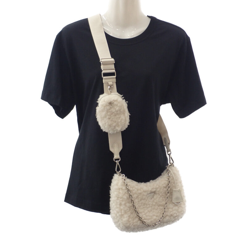 プラダ PRADA Re-Edition 2005ショルダー 1BH2042FLIF0018 2WAYバッグ ハンドバッグ ショルダーバッグ ウール カシミヤ ホワイト シルバー金具 レディース【中古】【ABランク】