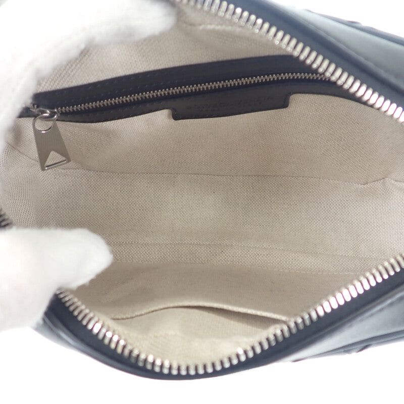 ボッテガヴェネタ BOTTEGA VENETA イントレチャート カメラバッグ 755925V2HL18803 ショルダーバッグ カーフ ブラック シルバー金具 メンズ レディース【中古】【Aランク】