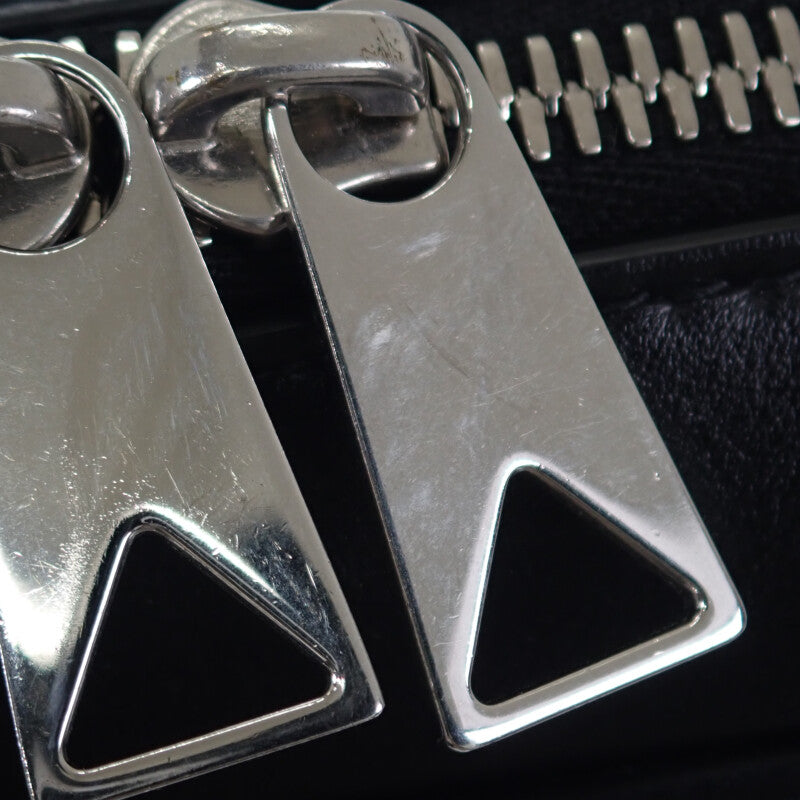 ボッテガヴェネタ BOTTEGA VENETA イントレチャート カメラバッグ 755925V2HL18803 ショルダーバッグ カーフ ブラック シルバー金具 メンズ レディース【中古】【Aランク】