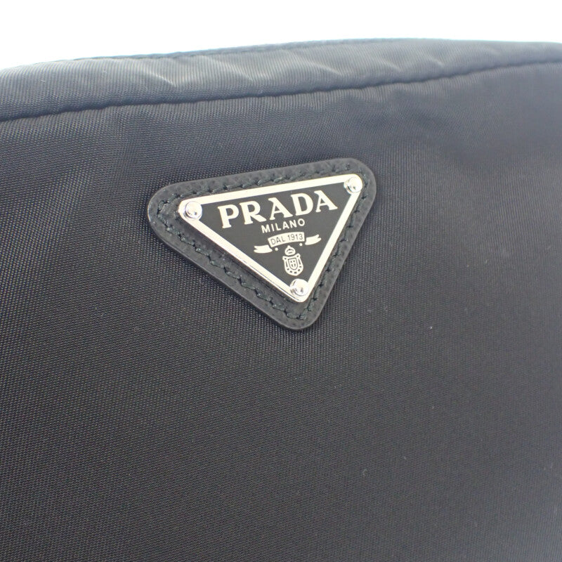 プラダ PRADA スモール Re-Nylon 1NS021 ポーチ ナイロン ブラック シルバー金具 レディース メンズ ユニセックス【中古】【Aランク】