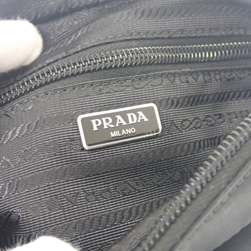 プラダ PRADA スモール Re-Nylon 1NS021 ポーチ ナイロン ブラック シルバー金具 レディース メンズ ユニセックス【中古】【Aランク】