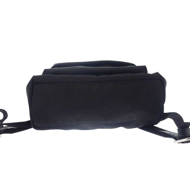 モンクレール MONCLER PIERRICK ピエリック バックパック G209A5A70400 02T05 リュック・デイパック ナイロン ポリエステル 牛革 ブラック メンズ レディース【中古】【ABランク】