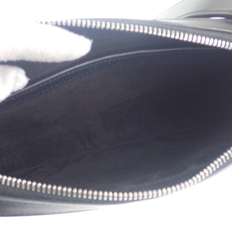 セリーヌ CELINE ミディアムメッセンジャー 194503DOT.38SI ショルダーバッグ カーフ ブラック シルバー金具 レディース メンズ ユニセックス【中古】【ABランク】