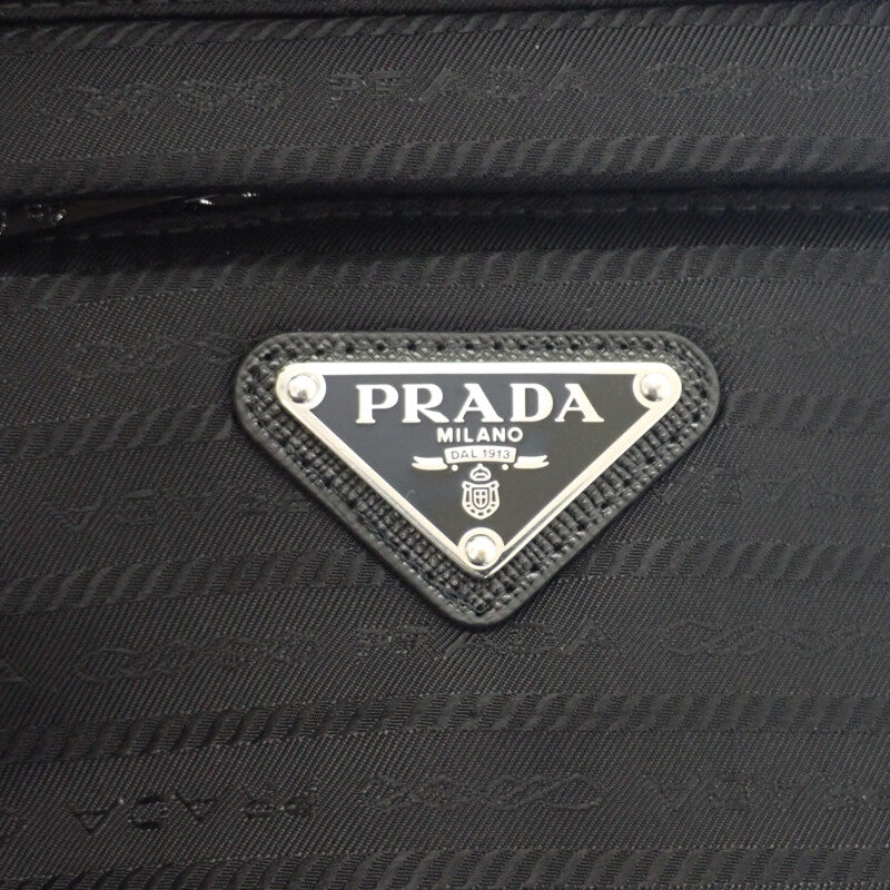 プラダ PRADA Re-Nylon 40 291998_S212_11FC ダウンベスト ナイロン ブラック シルバー金具 レディース【中古】【Aランク】