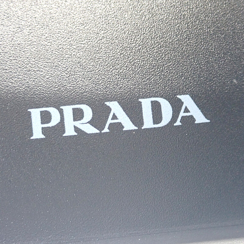 プラダ PRADA iPhone15 Pro Maxケース 2ZH183 QHH F0002 携帯・スマホアクセサリー サフィアーノ ブラック シルバー金具 レディース メンズ【中古】【Aランク】