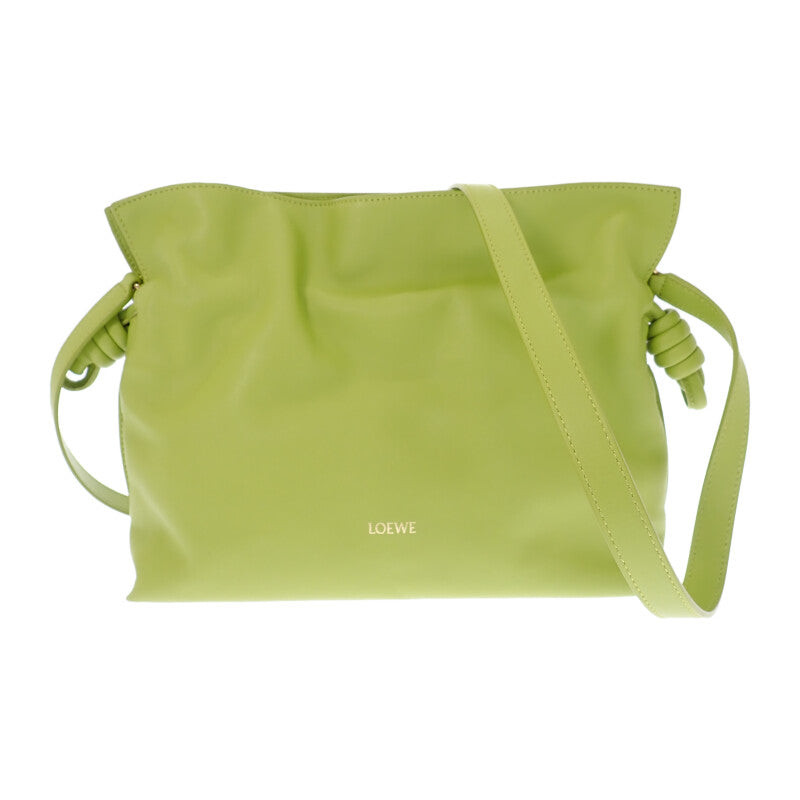ロエベ LOEWE ペブルポーチ CANBSPPX01 ショルダーバッグ カーフ グリーン 緑 シルバー金具 レディース 上品【中古】【Aランク】 LOEWE - ロエベ LOEWE ペブルポーチ CANBSPPX01 ショルダーバッグ