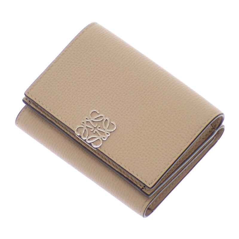 ロエベ LOEWE アナグラム トライフォールド コンパクトウォレット C821TR2X16 三つ折り財布 ペブルグレインカーフ サンド ベージュ系 シルバー金具 レディース【中古】【Aランク】