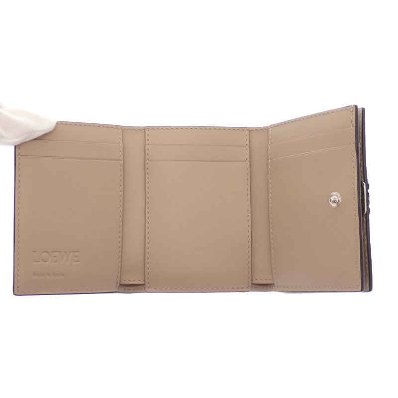 ロエベ LOEWE アナグラム トライフォールド コンパクトウォレット C821TR2X16 三つ折り財布 ペブルグレインカーフ サンド ベージュ系 シルバー金具 レディース【中古】【Aランク】