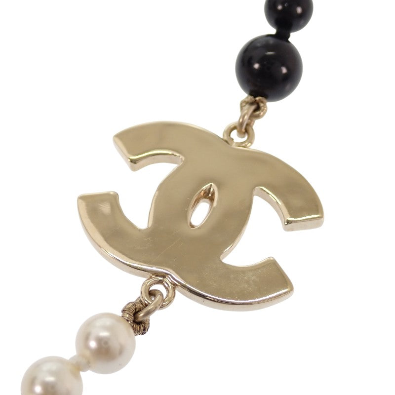 シャネル CHANEL CCロゴ パールロングネックレス B22A刻印 AB8717 ネックレス メタル フェイクパール ブラック ホワイト ゴールド レディース【中古】【Aランク】