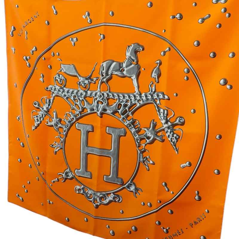 美品　エルメススカーフ　オレンジ エルメスロゴ柄 エルメス HERMES カレ90 VIF ARGENT スカーフ シルク オレンジ