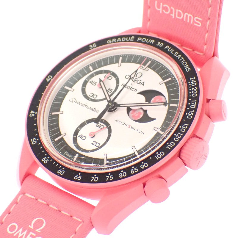 オメガ OMEGA スウォッチ SWATCH ミッショントゥザピンク ムーンフェイズ 限定 S033P700 腕時計 セラミック ナイロン クオーツ ホワイト文字盤 メンズ レディース【中古】【Aランク】