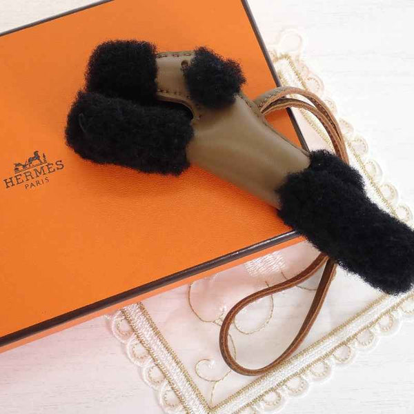 エルメス HERMES エルメス・バディ バッグチャーム ムートン ラムスキン アニョーミロ ショコラ ブラック レディース【中古】【Aランク】
