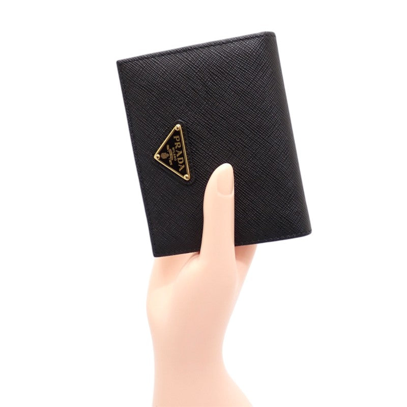 プラダ PRADA トライアングル 1MV204_QHH_F0002 二つ折り財布 サフィアーノ ブラック ゴールド金具 レディース【中古】【Aランク】