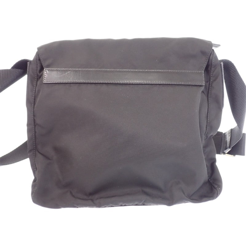 プラダ PRADA トライアングル BT8994 ショルダーバッグ ナイロン ブラック シルバー金具 メンズ レディース【中古】【ABランク】