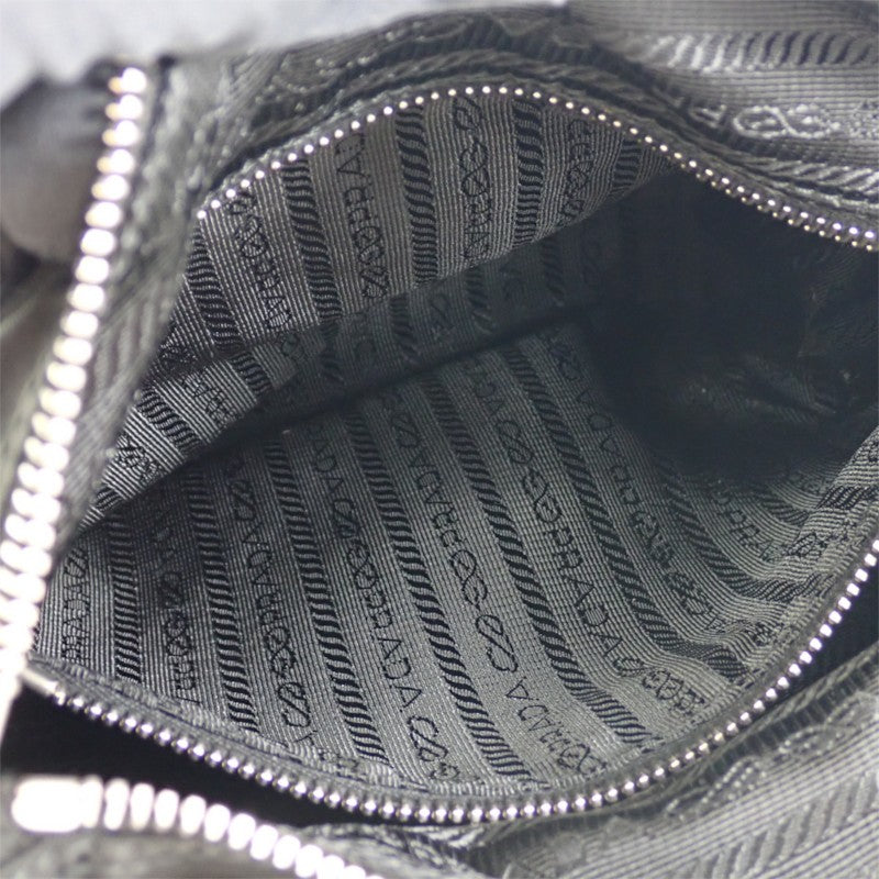 プラダ PRADA トライアングル BT8994 ショルダーバッグ ナイロン ブラック シルバー金具 メンズ レディース【中古】【ABランク】
