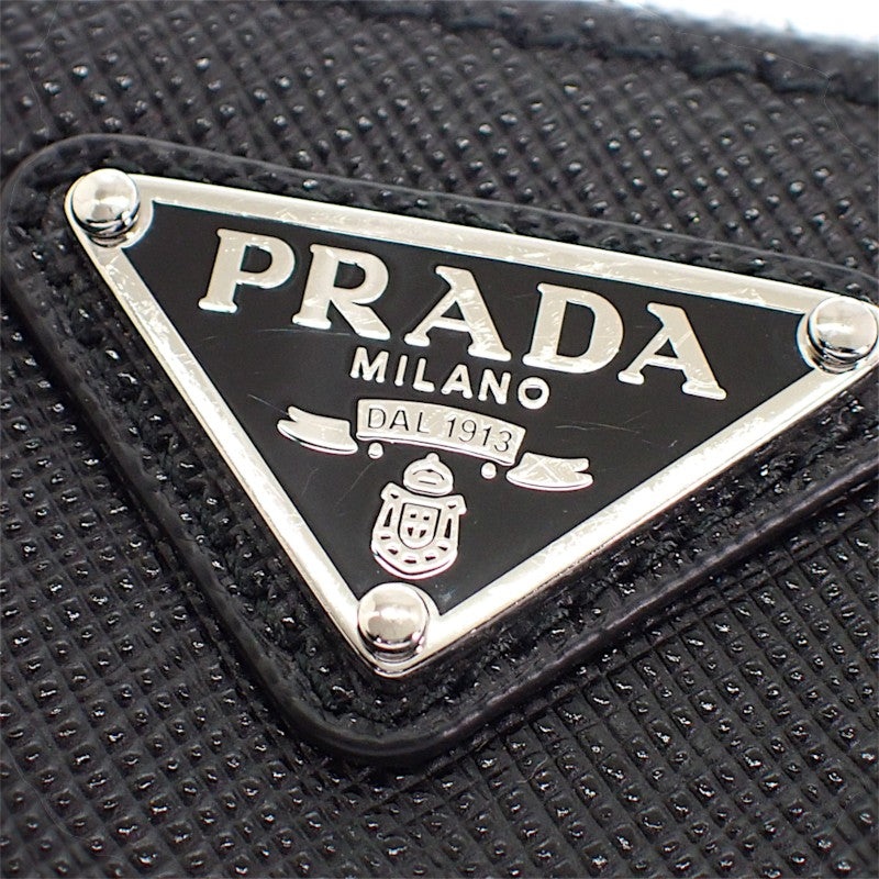 プラダ PRADA サフィアーノトライアングル 1MC086_QHH_F0632 カードケース サフィアーノ ブラック シルバー金具 レディース メンズ【中古】【ABランク】