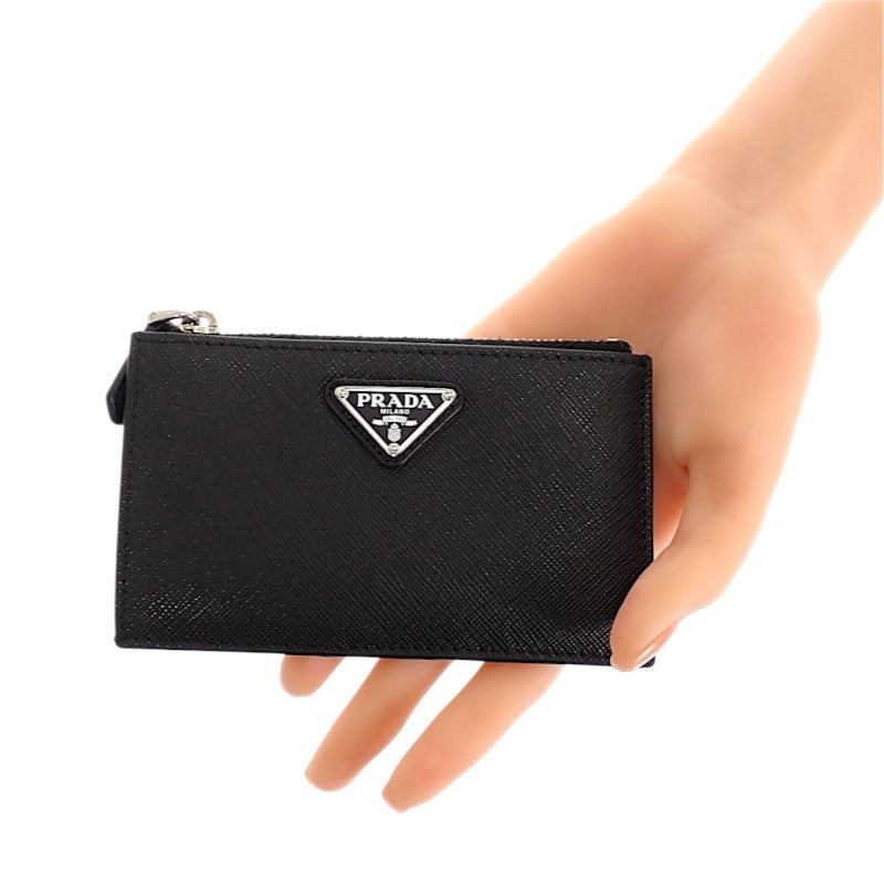 プラダ PRADA サフィアーノトライアングル 1MC086_QHH_F0632 カードケース サフィアーノ ブラック シルバー金具 レディース メンズ【中古】【ABランク】