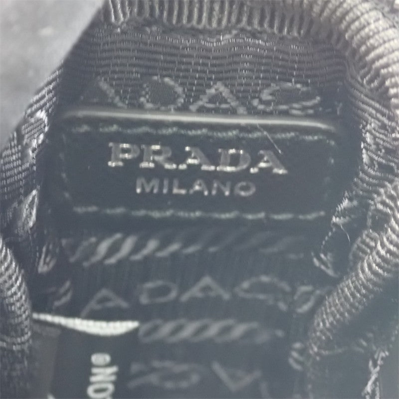 プラダ PRADA Re-Nylon ショルダー 1BD953 ショルダーバッグ ナイロン ブラック シルバー金具 メンズ レディース【中古】【Aランク】