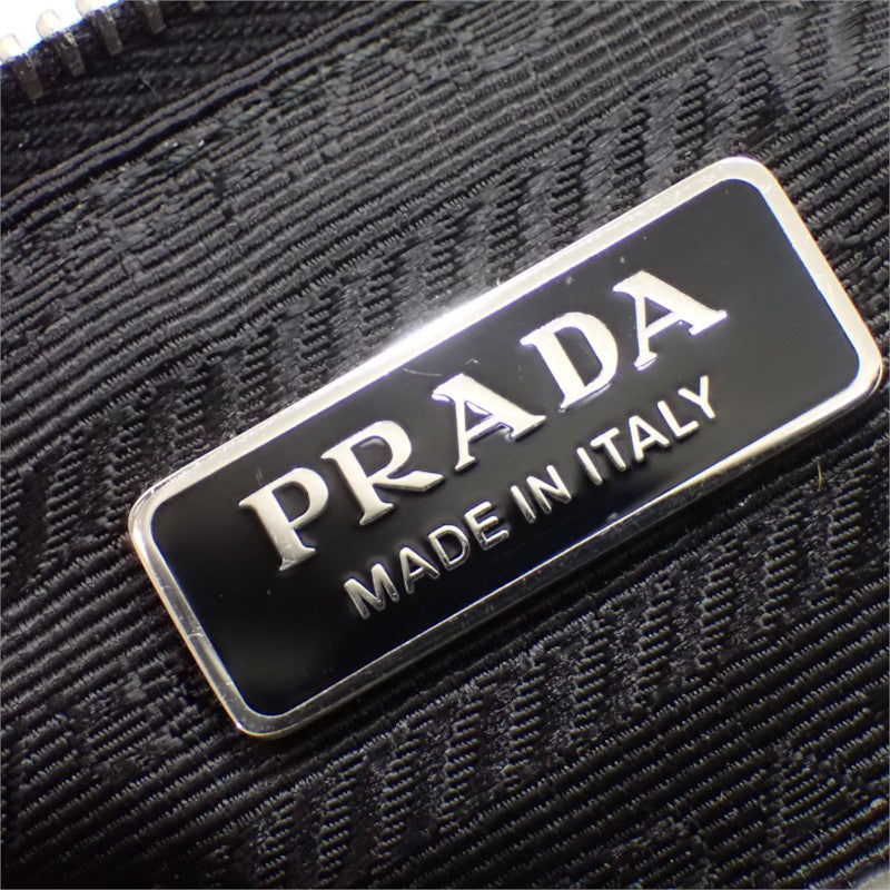 プラダ PRADA ストラップナイロンポーチ 2TT091_2DMI_F0002 ショルダーバッグ Re-Nylon ブラック シルバー金具 メンズ レディース【中古】【Aランク】