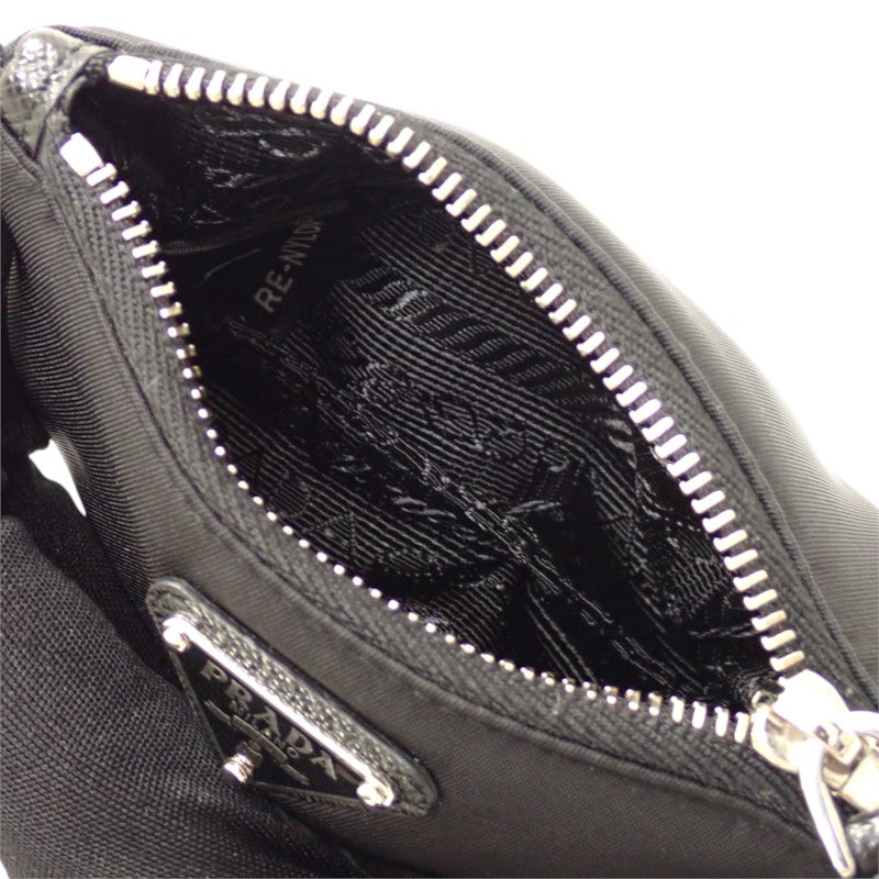 プラダ PRADA ストラップナイロンポーチ 2TT091_2DMI_F0002 ショルダーバッグ Re-Nylon ブラック シルバー金具 メンズ レディース【中古】【Aランク】