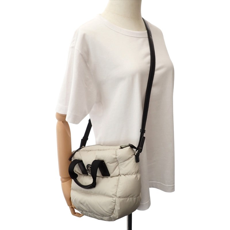 モンクレール MONCLER ミニキャラドック J20985L00014 M4422 2WAYバッグ 2WAYバッグ ナイロン レザー グレー レディース【中古】【Aランク】