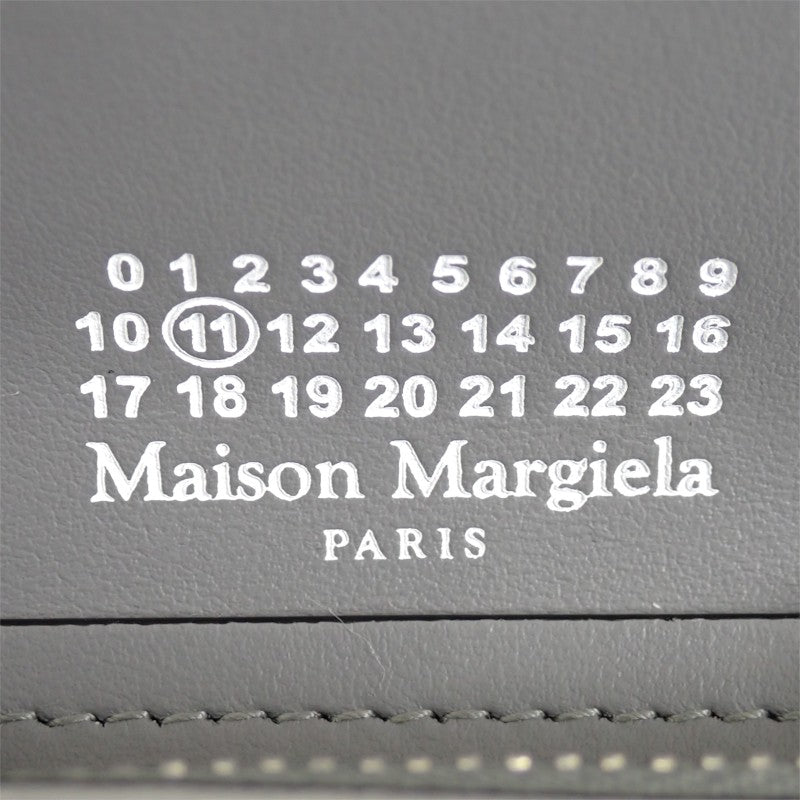 メゾンマルジェラ MAISON MARGIELA グリッター マイクロ チェーンウォレット S35UI0542P6233T9002 二つ折り財布 レザー スパンコール シルバー レディース【中古】【Aランク】