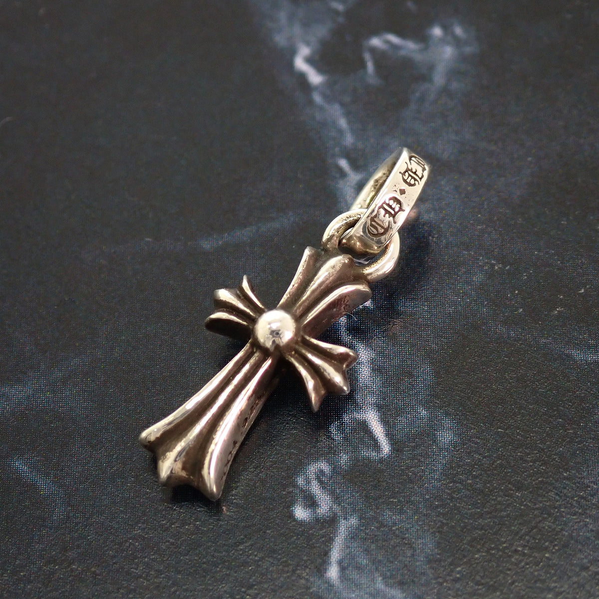 クロムハーツ CHROME HEARTS CHクロス ベビーファットチャーム 2004刻印 2352-304-0005-9100 ペンダントトップ シルバー925 シルバー メンズ ユニセックス【中古】【ABランク】