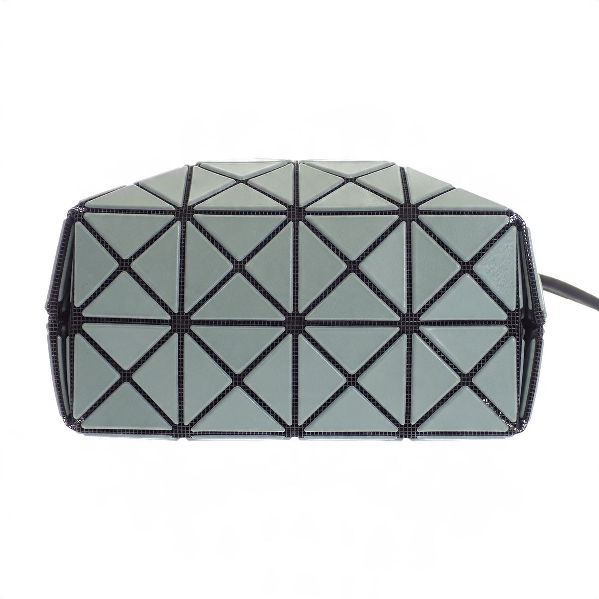 イッセイミヤケ ISSEY MIYAKE バオバオ ショルダーバッグ BB13-AG561-64 ショルダーバッグ ポリエステル ナイロン グリーン メンズ レディース【中古】【Aランク】