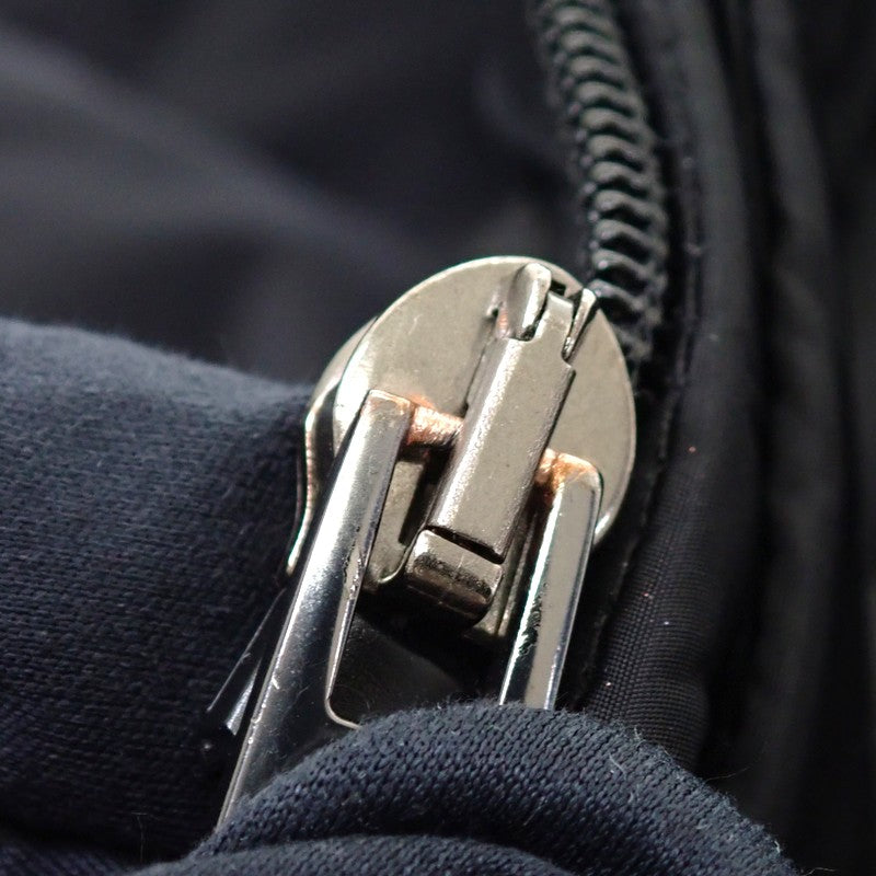 プラダ PRADA トライアングルロゴ 44 SGJ583 ダウンジャケット ナイロン ブラック メンズ【中古】【Aランク】